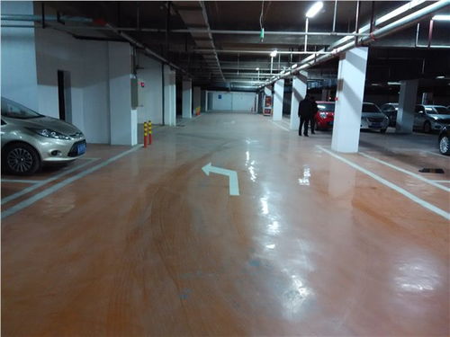 泰安車(chē)庫(kù)環(huán)氧地坪漆 佳祥建材一站式解決方案，打造耐用美觀停車(chē)場(chǎng)